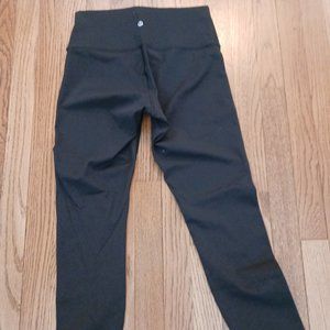 Lululemon Size 8 Wunder Under Color: Black